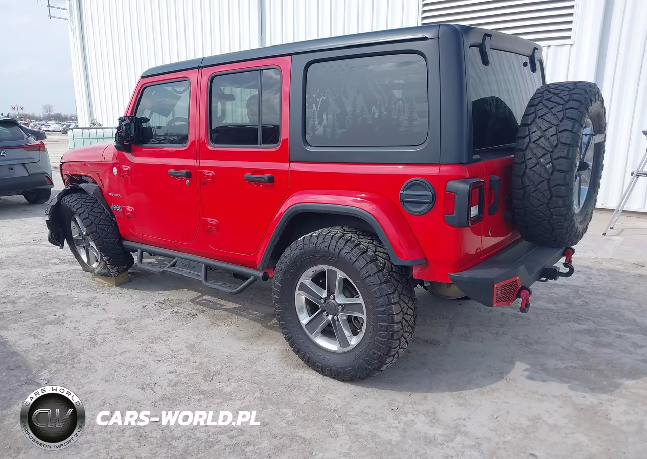 2019 Jeep Wrangler Unlimited Sahara 4X4 VIN:1C4HJXEN2KW514803 - 3