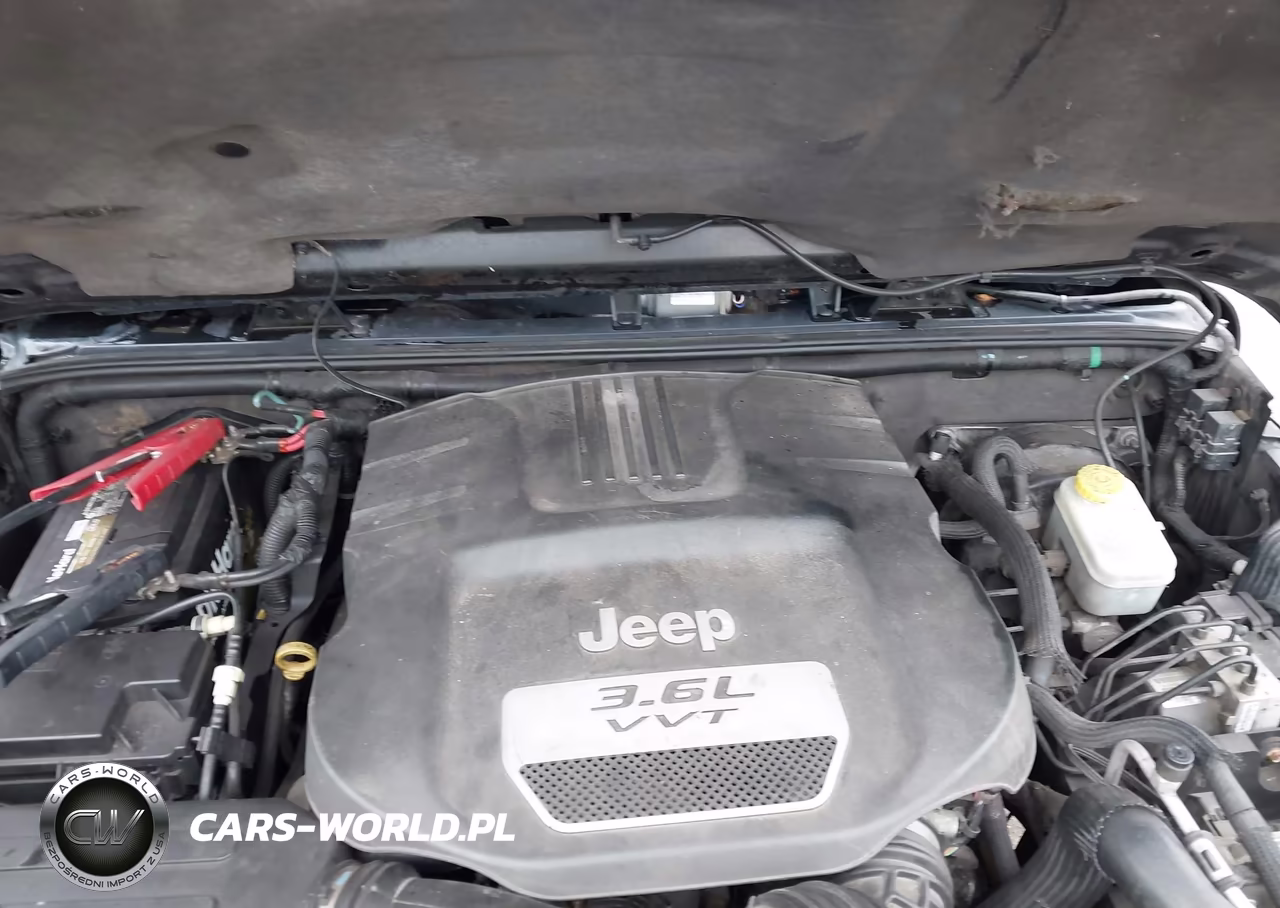 2012 Jeep Wrangler Unlimited Sahara VIN:1C4BJWEG9CL132305 - 10