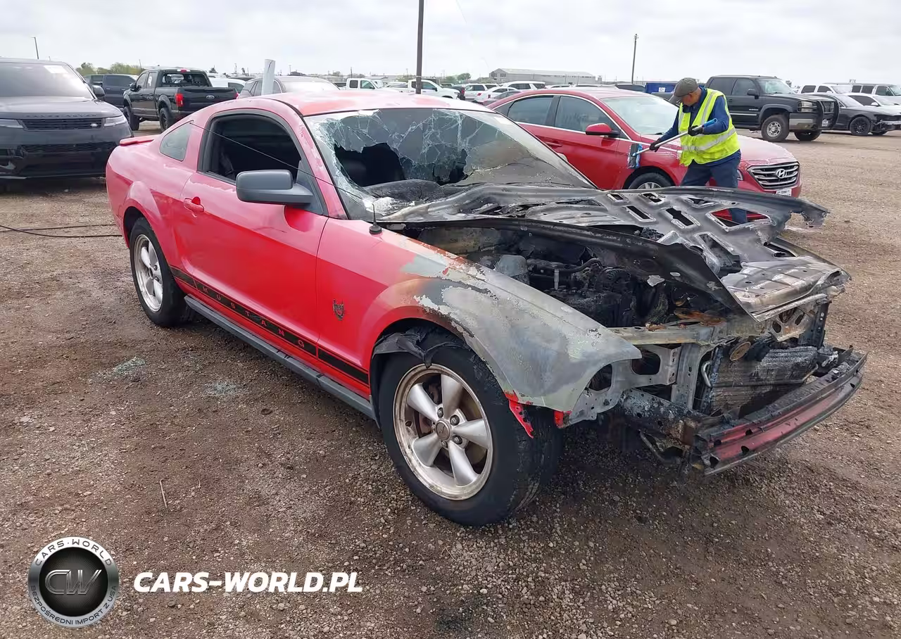 2009 Ford Mustang V6-V6 Premium