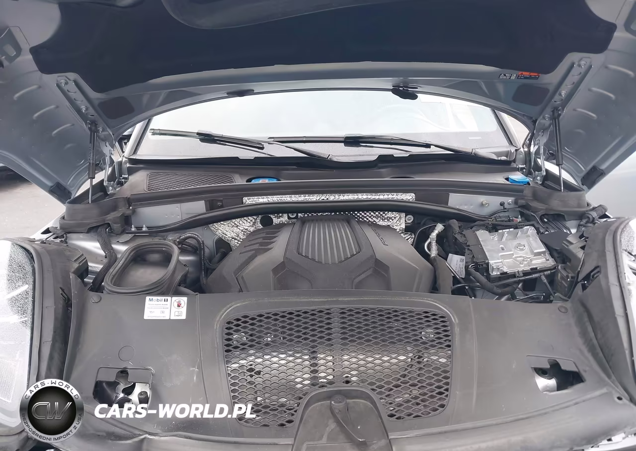 2024 Porsche Macan T VIN:WP1AA2A58RLB11851 - 10