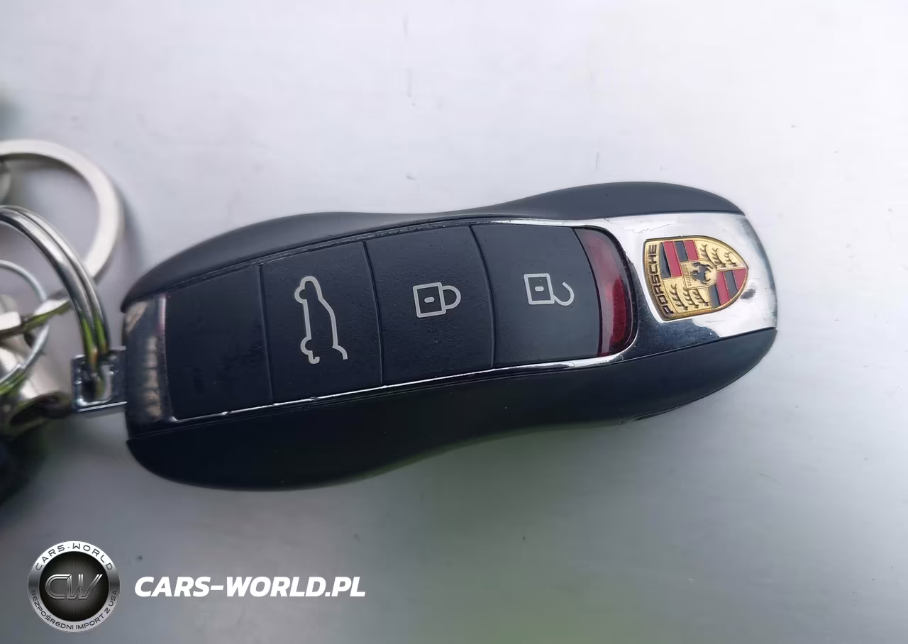 2024 Porsche Macan T VIN:WP1AA2A58RLB11851 - 11
