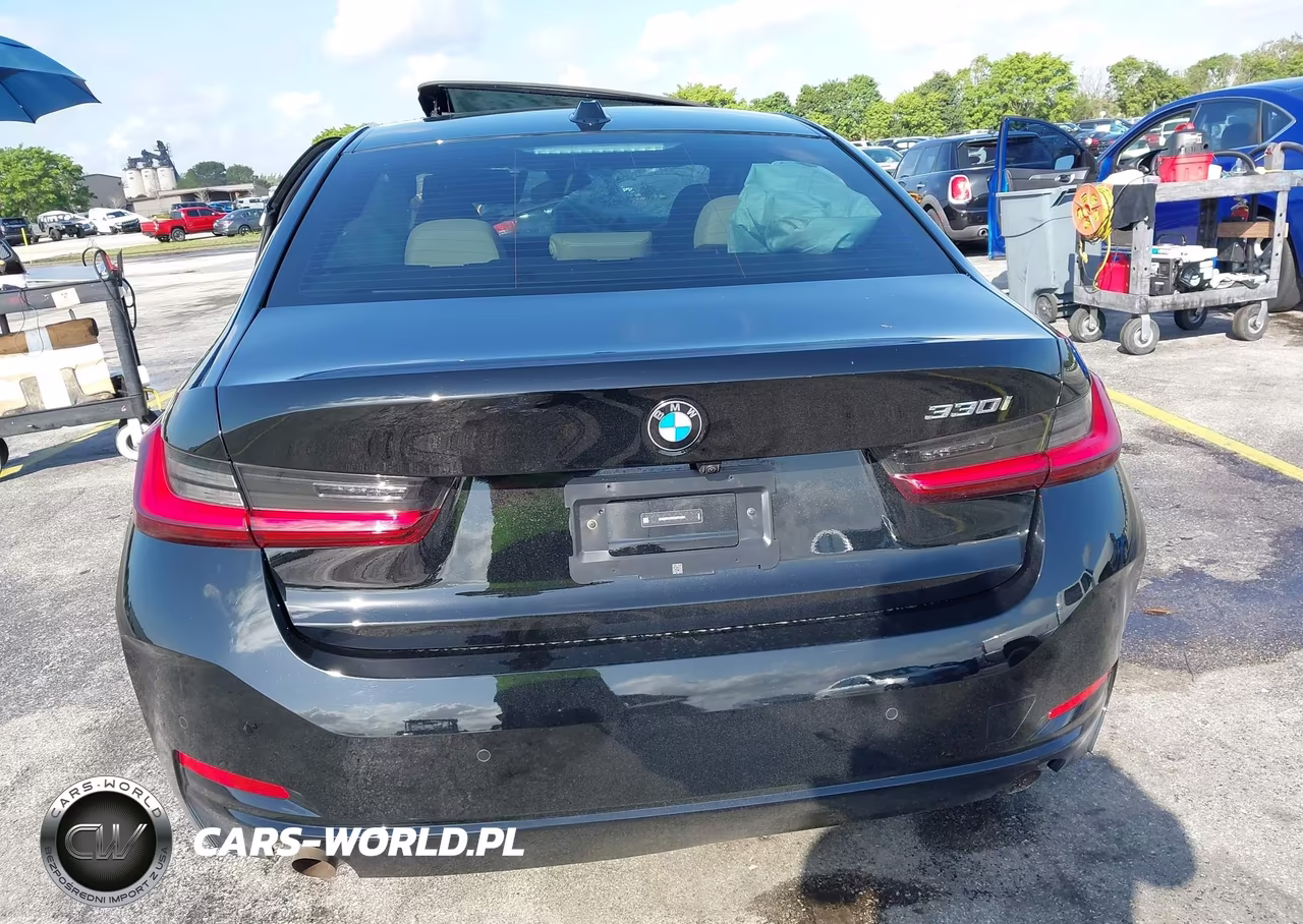 2025 BMW 330I VIN:3MW69CW02S8F24281 - 15