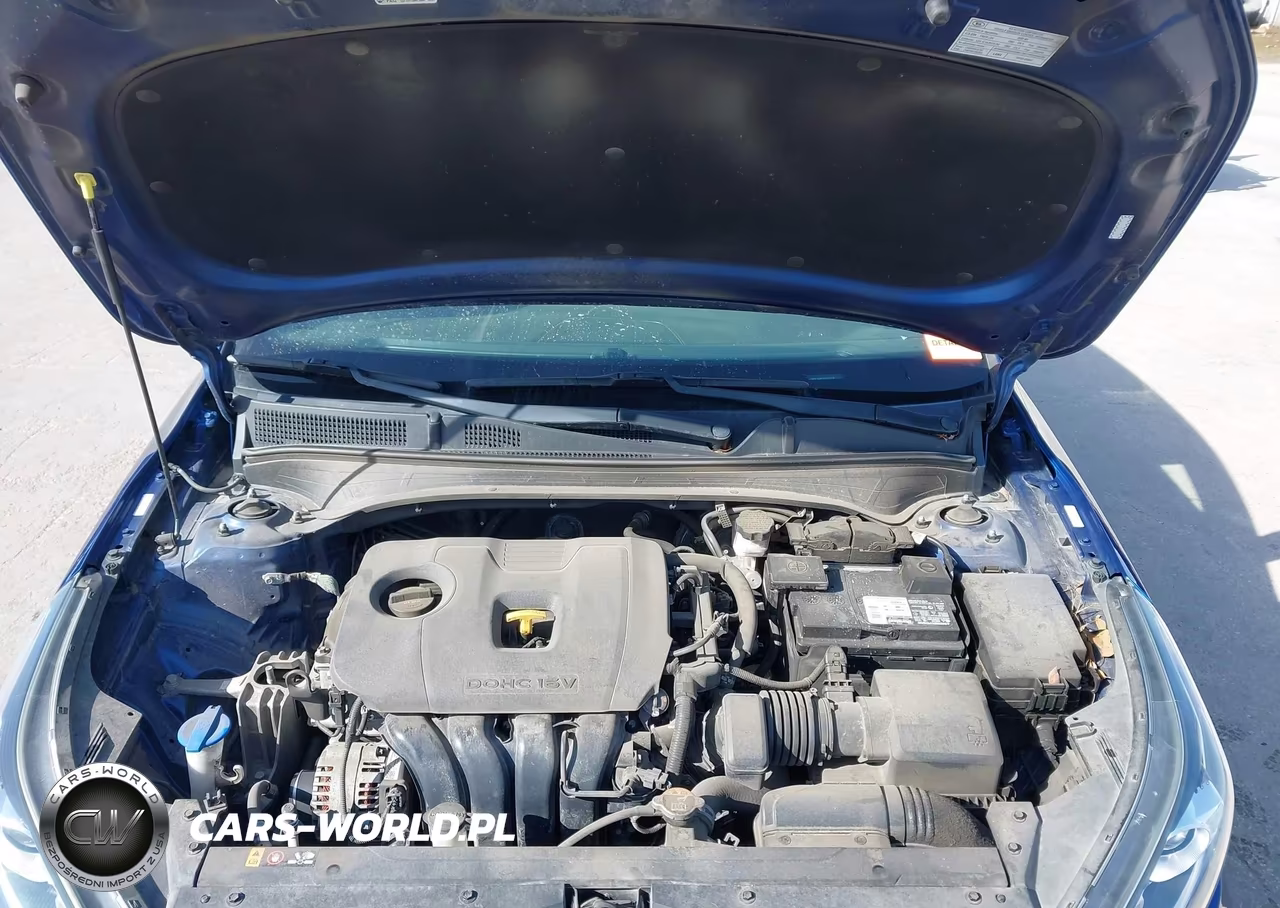 2020 Kia Forte Gt-Line VIN:3KPF34AD2LE165778 - 10