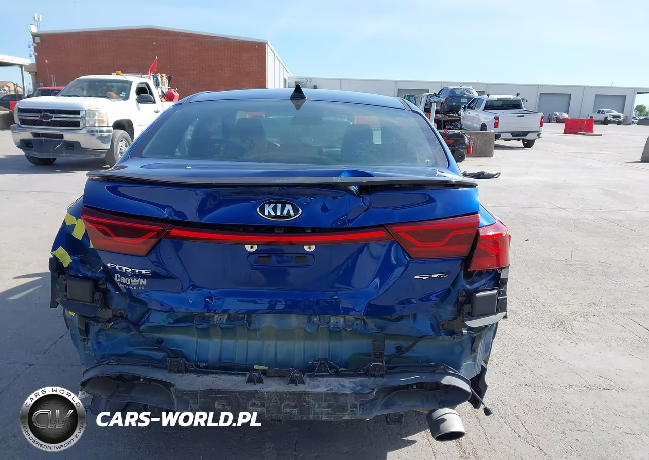 2020 Kia Forte Gt-Line VIN:3KPF34AD2LE165778 - 16