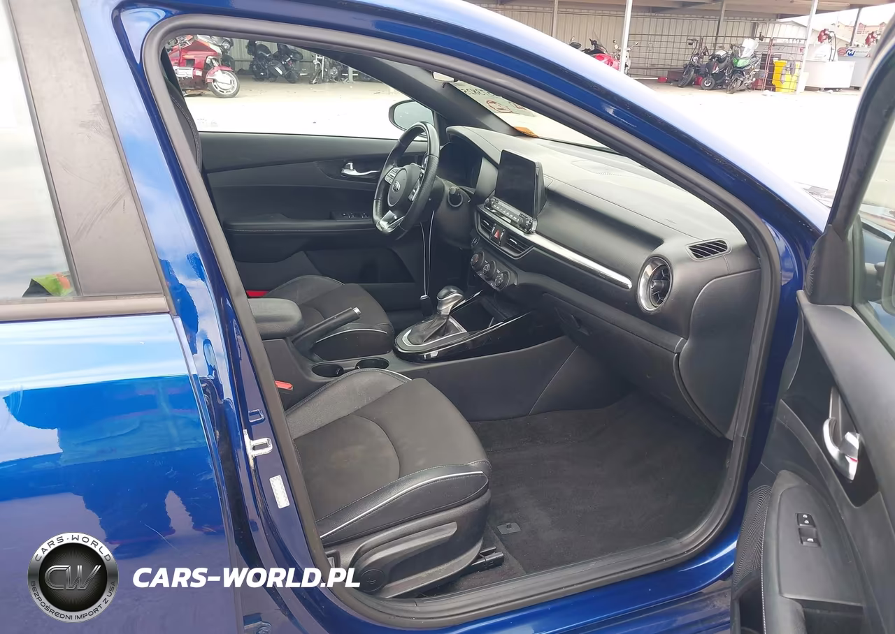 2020 Kia Forte Gt-Line VIN:3KPF34AD2LE165778 - 5