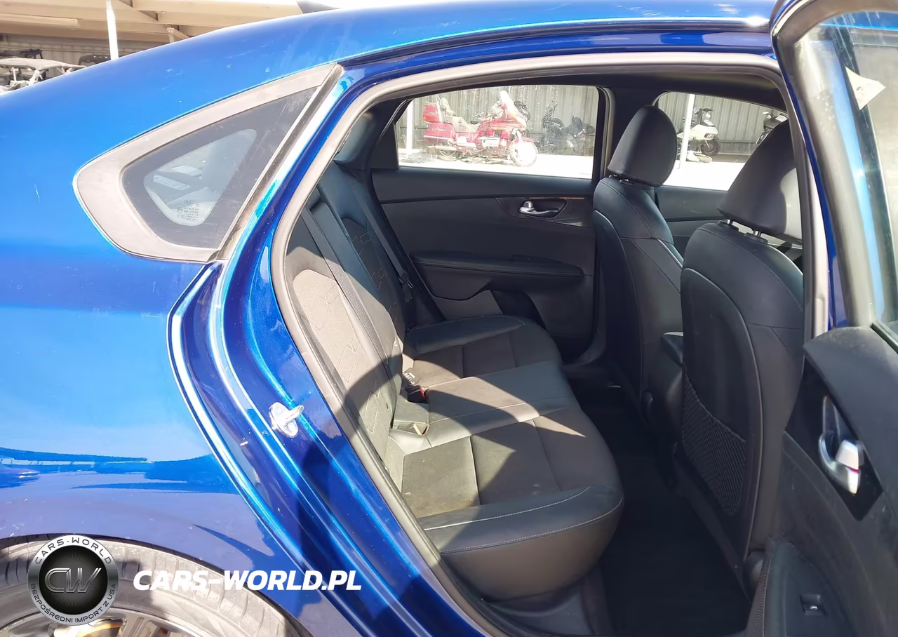 2020 Kia Forte Gt-Line VIN:3KPF34AD2LE165778 - 8