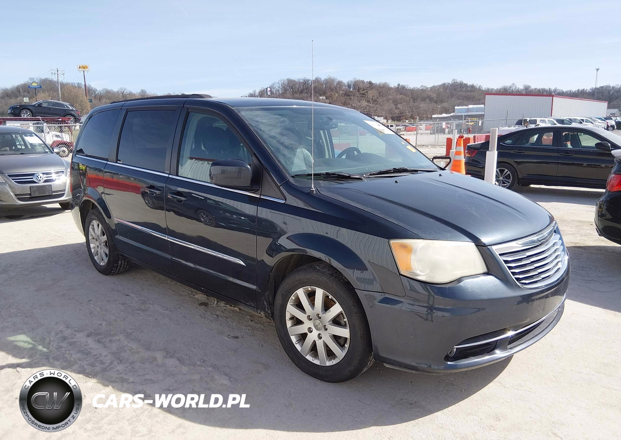 2014 Chrysler Town & Country Touring
