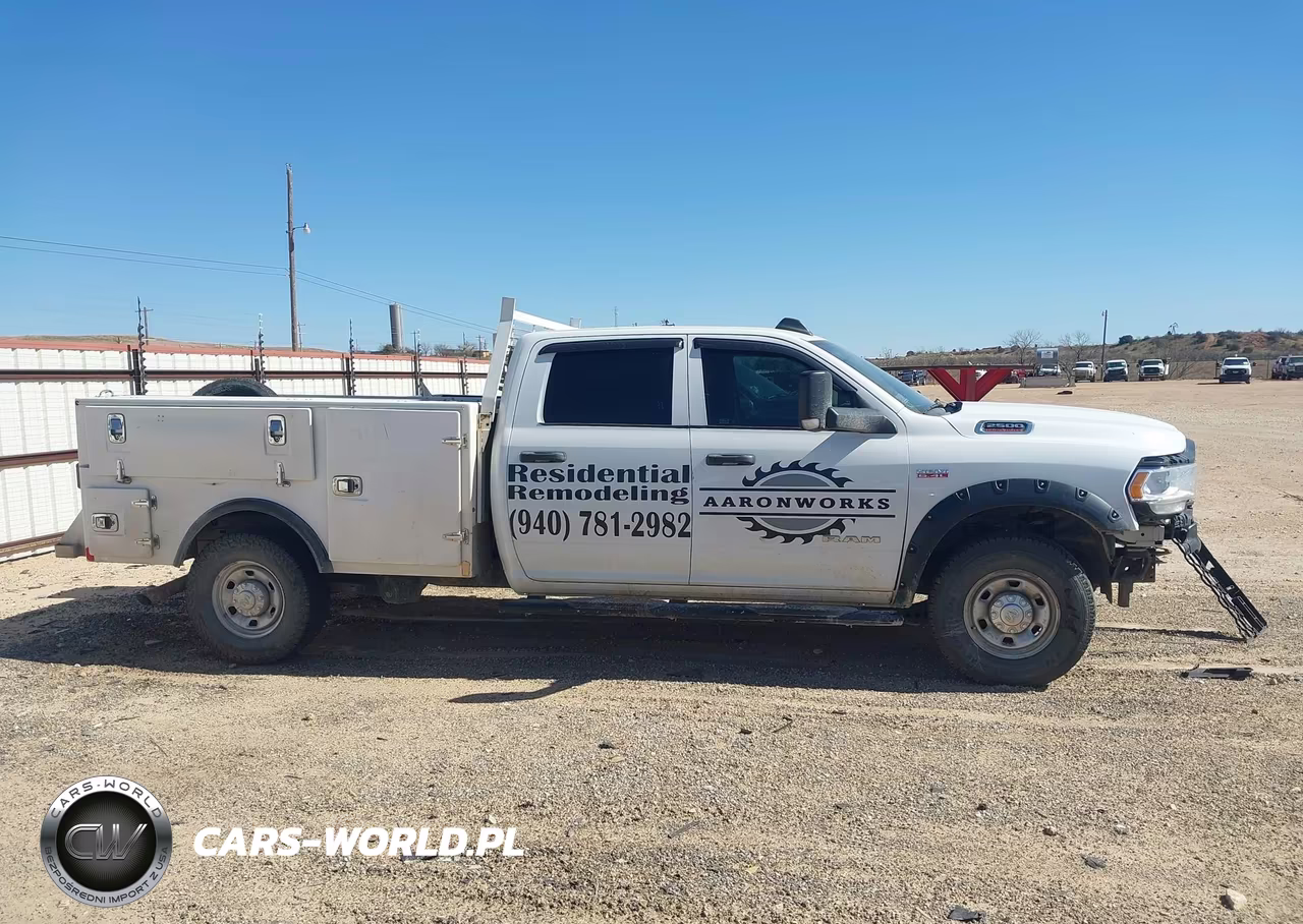 2021 Ram 2500 Tradesman 4X2 8' Box VIN:3C6UR4HJ5MG645067 - 13