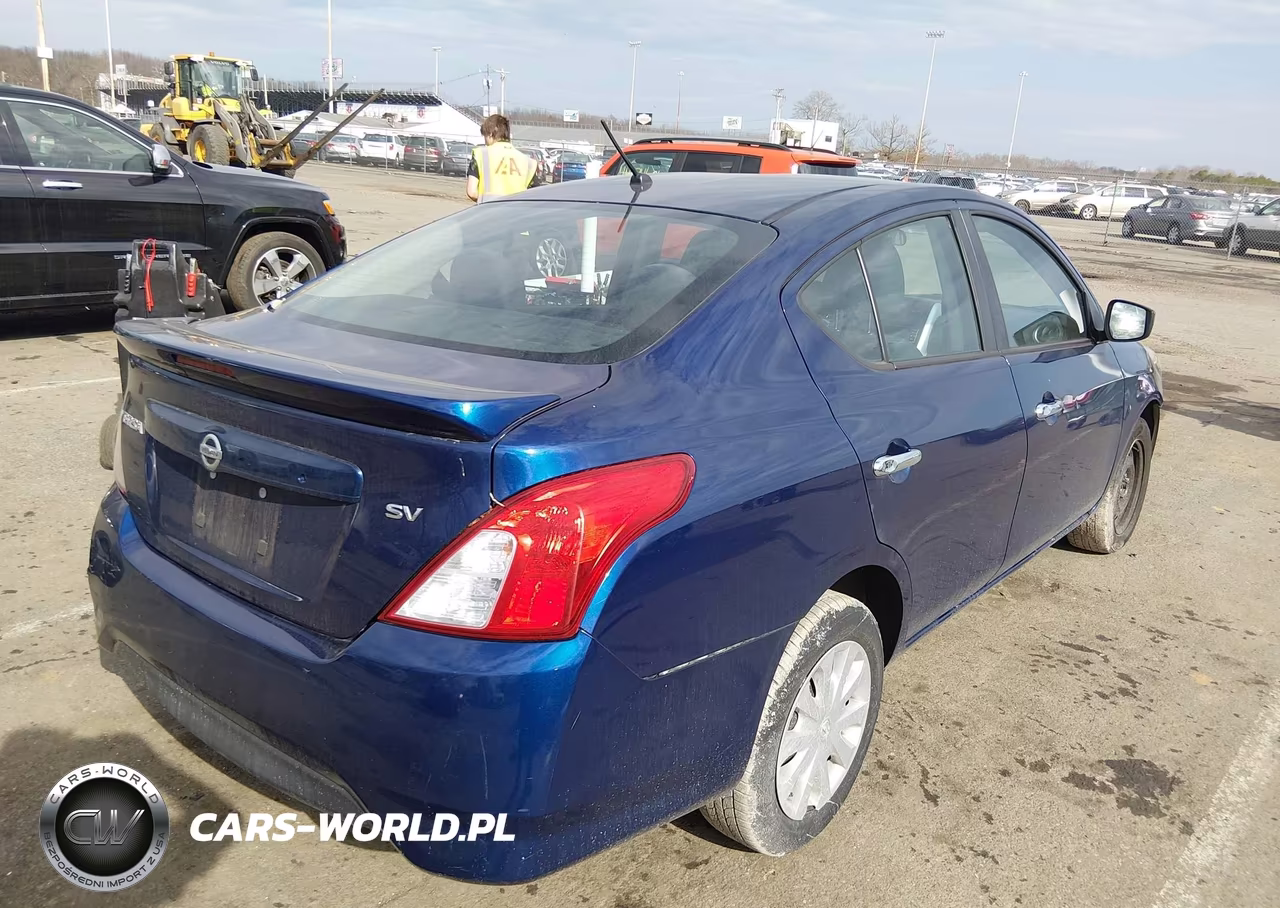 2018 Nissan Versa 1.6 Sv VIN:3N1CN7AP5JL877786 - 4