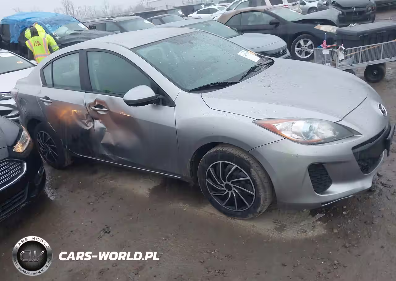 2013 Mazda Mazda3 I Sport