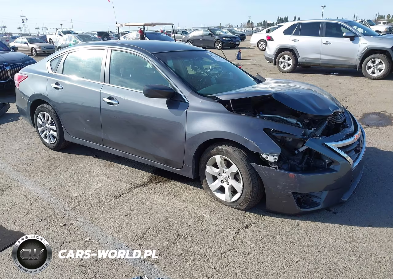 2013 Nissan Altima 2.5 S – zdjęcie 1 z 17