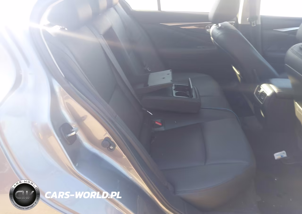 2019 Infiniti Q50 3.0T Luxe VIN:JN1EV7AR6KM550184 - 8