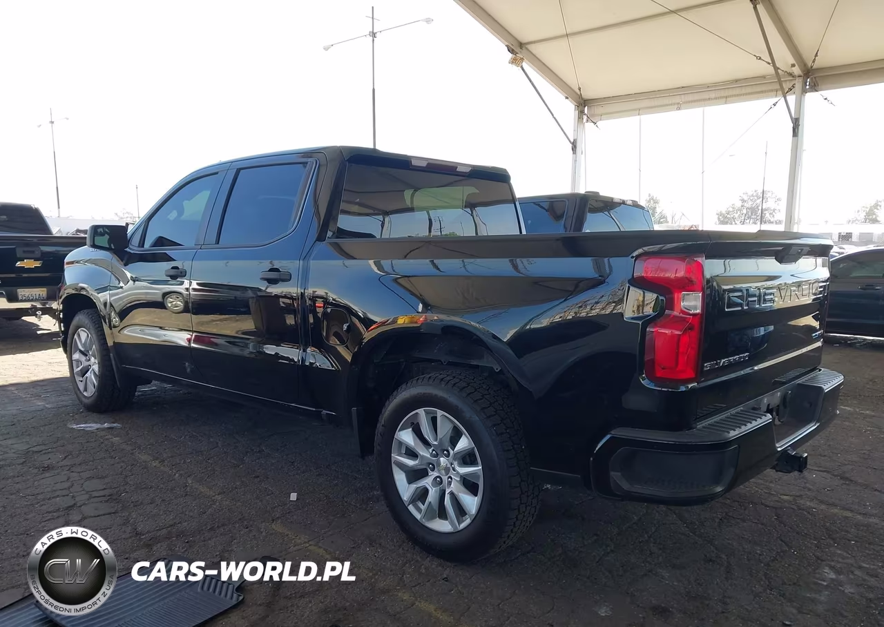 2021 Chevrolet Silverado 1500 2Wd Short Bed Custom VIN:3GCPWBEK1MG244177 - 3