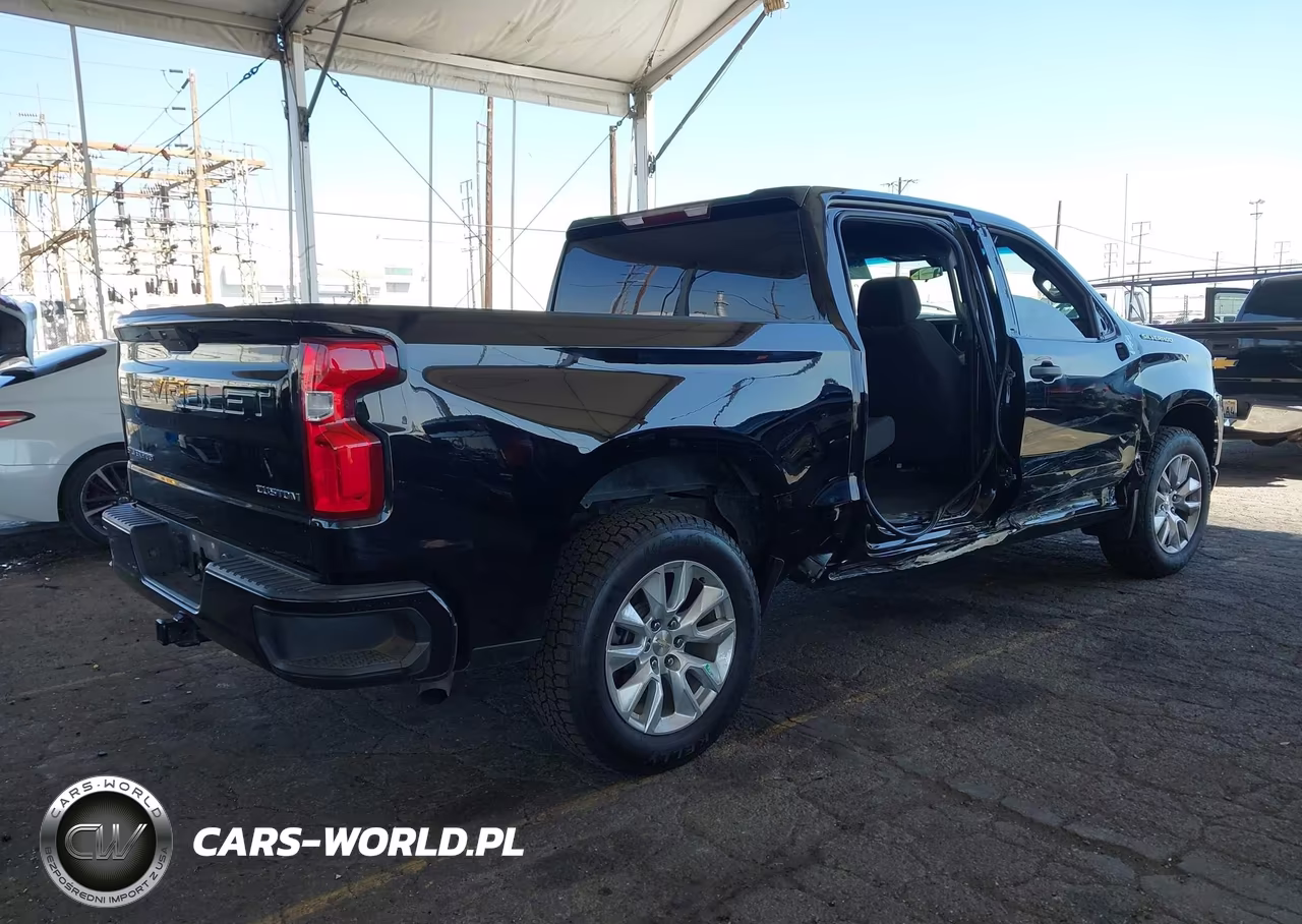 2021 Chevrolet Silverado 1500 2Wd Short Bed Custom VIN:3GCPWBEK1MG244177 - 4