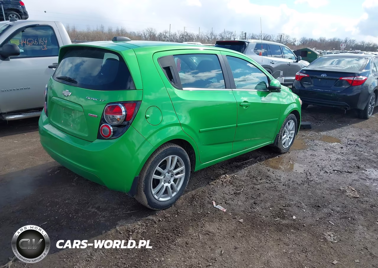 2015 Chevrolet Sonic Lt Auto VIN:1G1JC6SB6F4151318 - 4