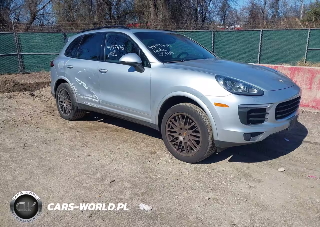 2017 Porsche Cayenne Platinum Edition