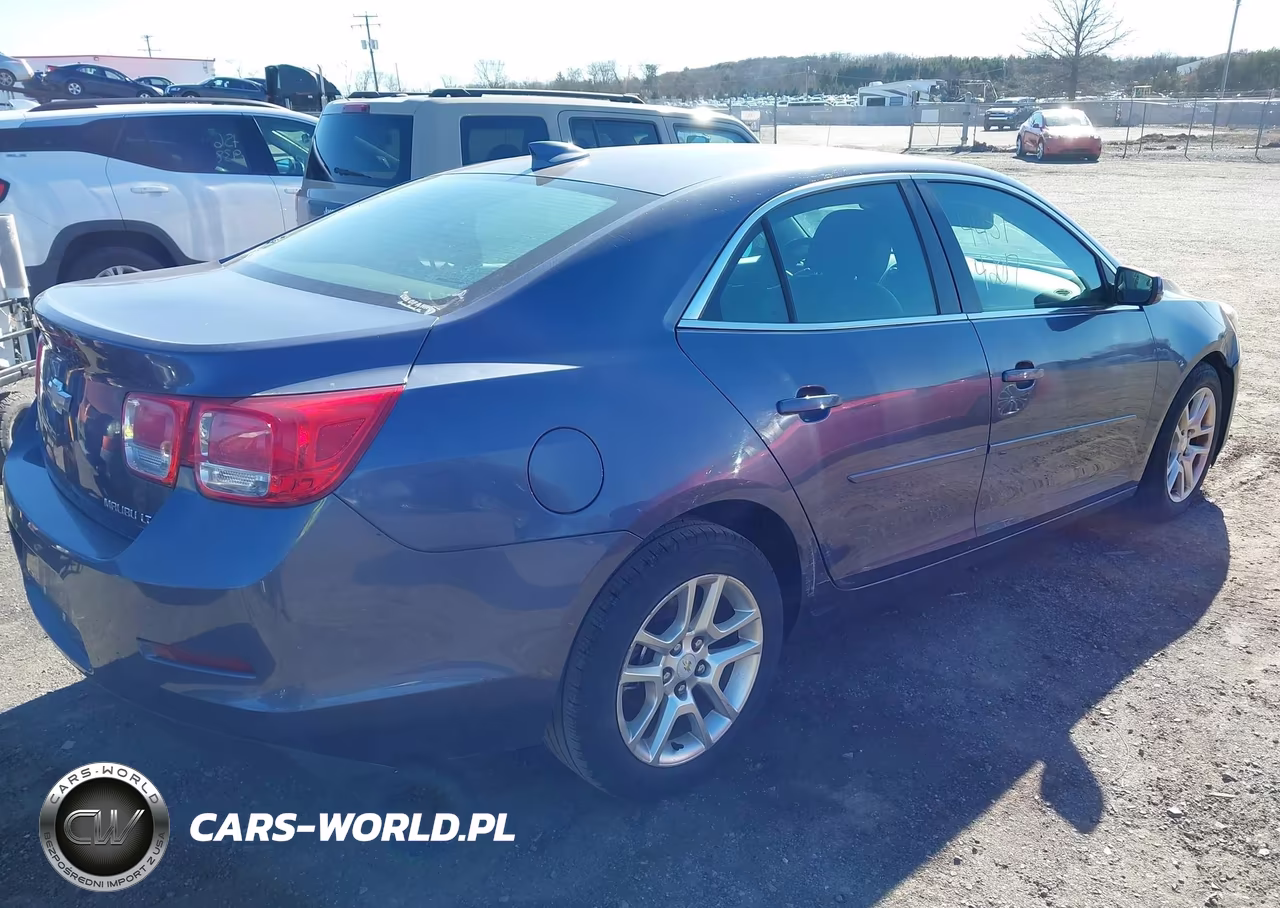 2015 Chevrolet Malibu 1Lt VIN:1G11C5SL3FF229738 - 4