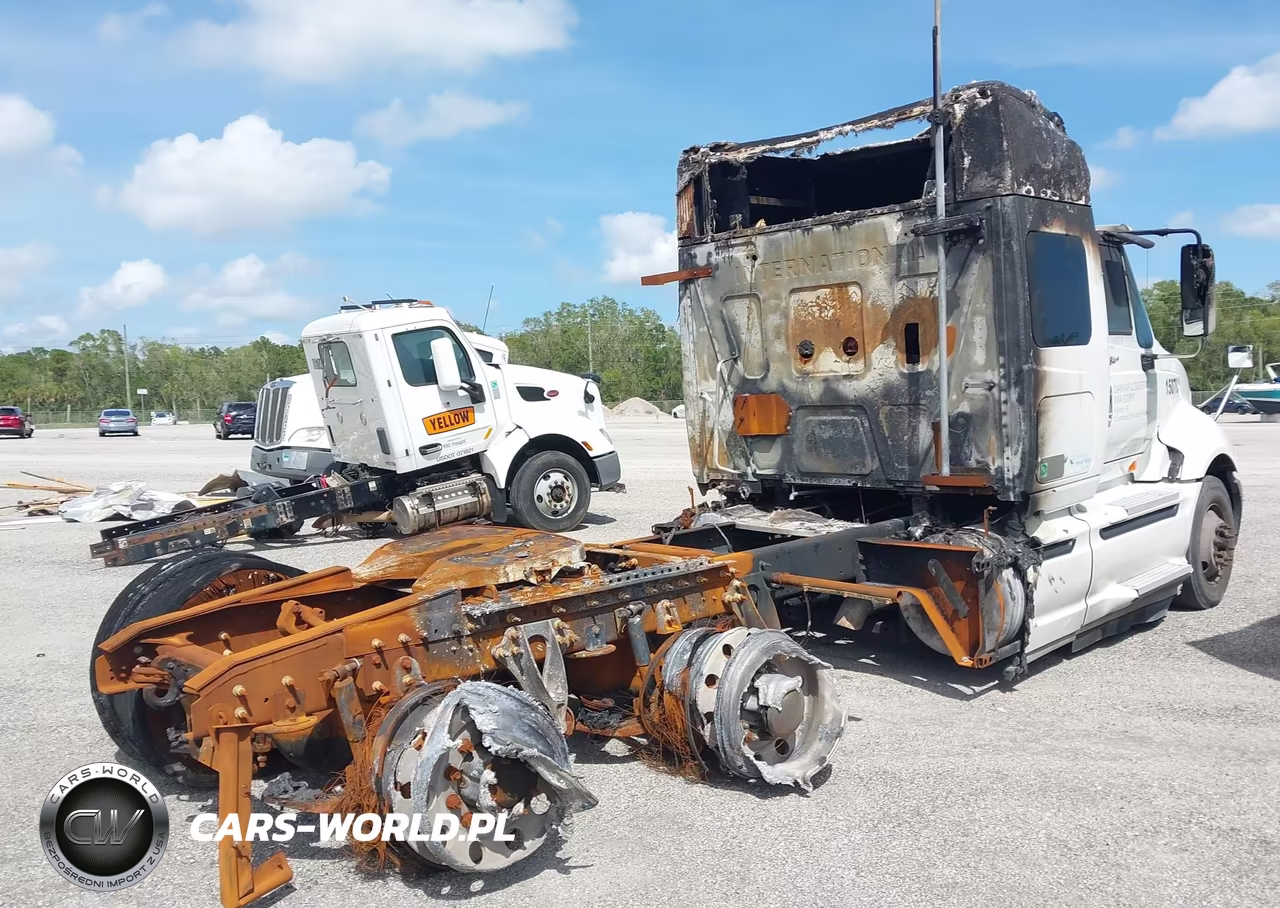 2014 International Prostar VIN:3HSDJAPR0EN019906 - 4