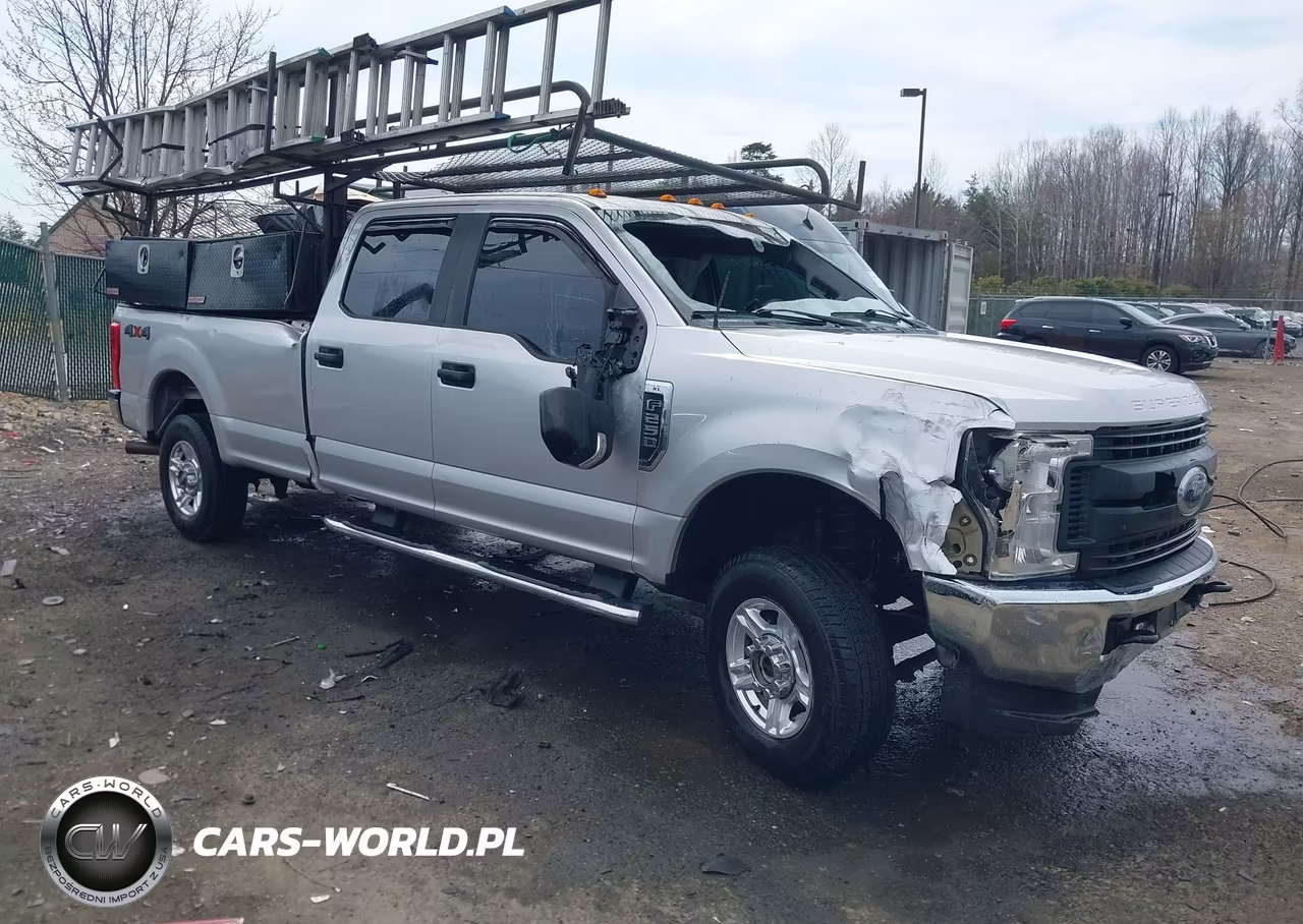 2017 Ford F250 Super Duty – zdjęcie 1 z 16