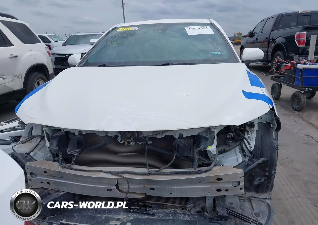 2020 Toyota Camry Se VIN:4T1G11AK3LU384902 - 13