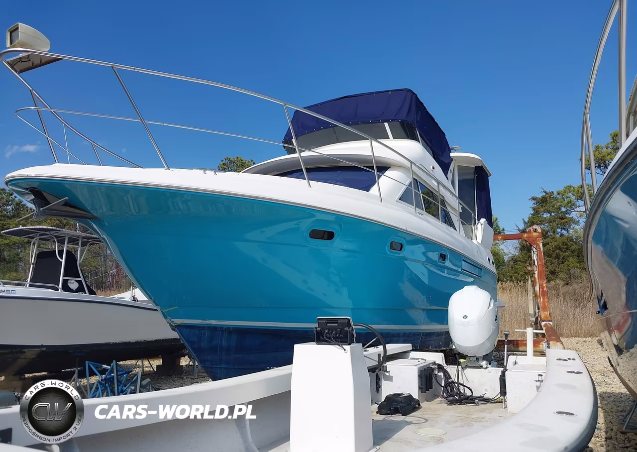 2004 Cruisers Yachts Other VIN:CRSKBA10K304 - 2