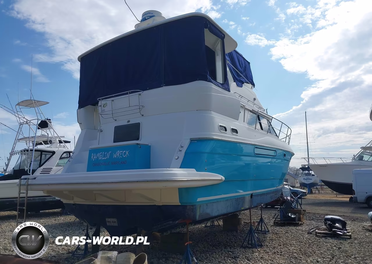 2004 Cruisers Yachts Other VIN:CRSKBA10K304 - 4