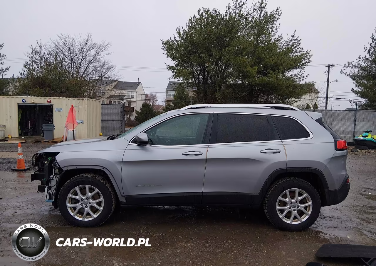 2014 Jeep Cherokee Latitude VIN:1C4PJMCSXEW144689 - 15