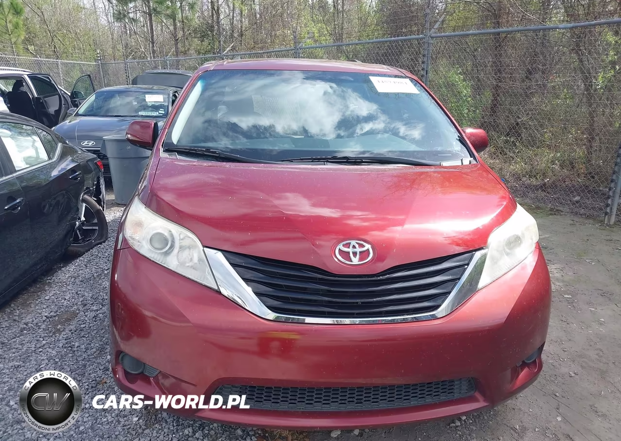2014 Toyota Sienna Le V6 8 Passenger VIN:5TDKK3DC0ES435503 - 12
