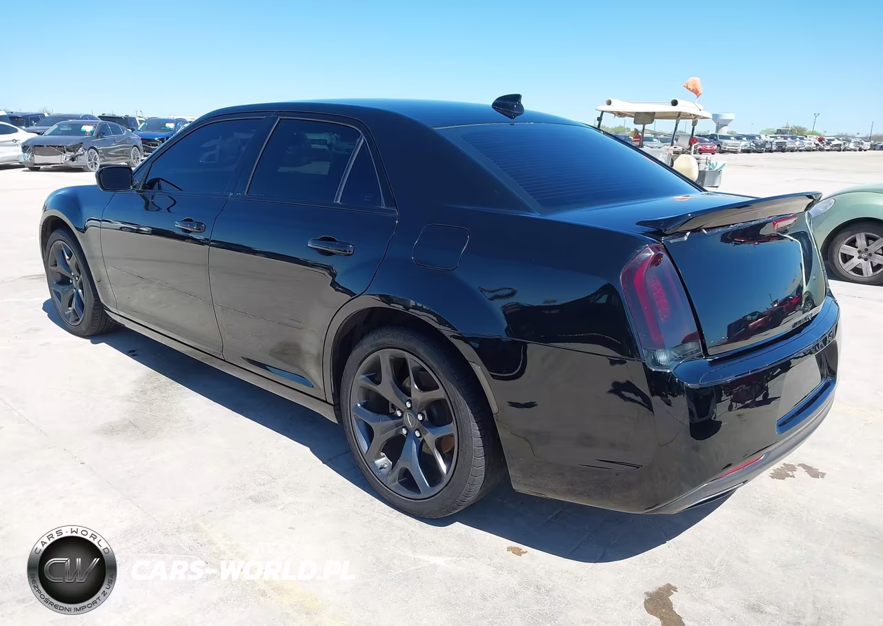 2023 Chrysler 300 Touring VIN:2C3CCAAG8PH552393 - 3