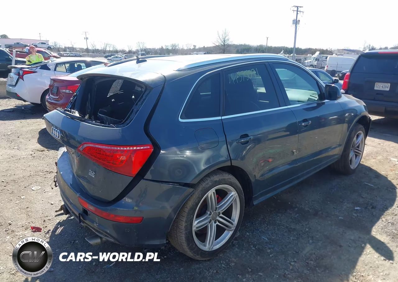 2011 Audi Q5 3.2 Premium Plus VIN:WA1WKAFP5BA111231 - 4