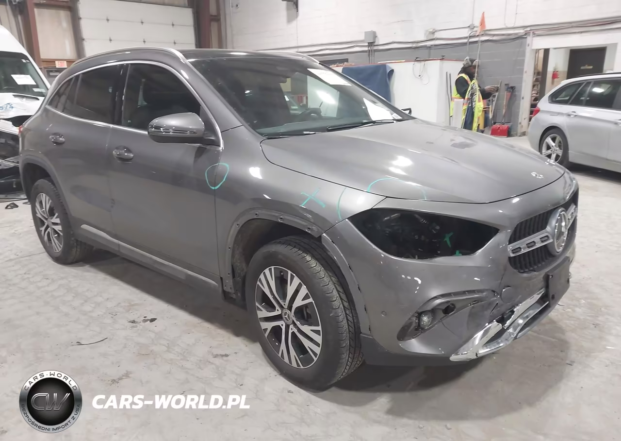 2026 Mercedes-Benz Gla 250 4Matic – zdjęcie 1 z 17