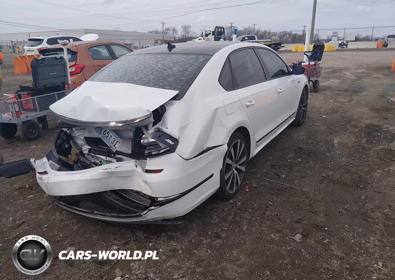 2018 Volkswagen Passat 3.6L V6 Gt VIN:1VWJM7A39JC034820 - 4