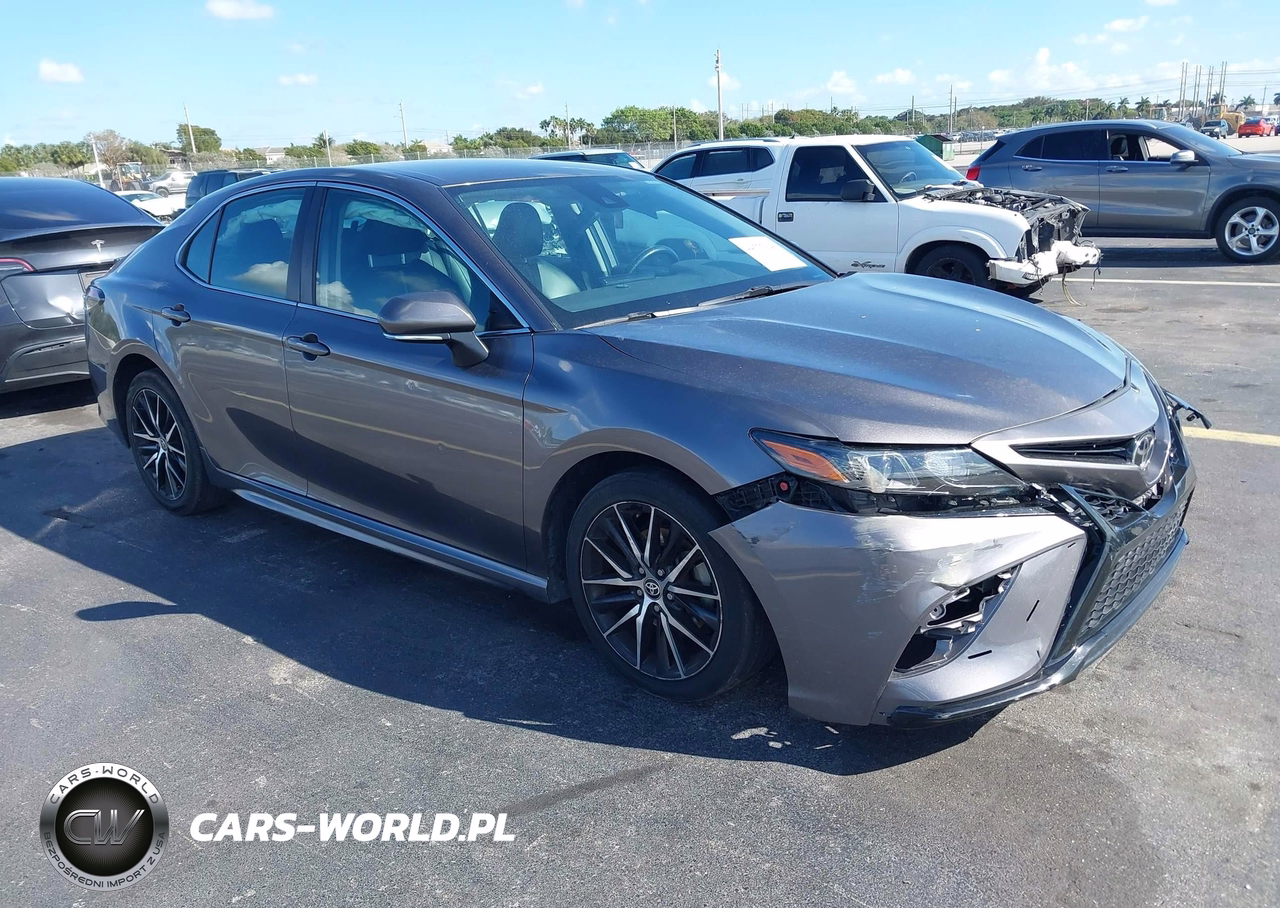 2022 Toyota Camry Se