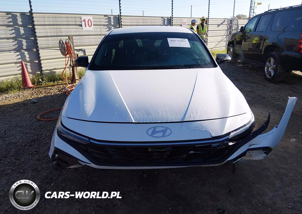 2025 Hyundai Elantra Sel Sport VIN:KMHLM4DG8SU031245 - 12