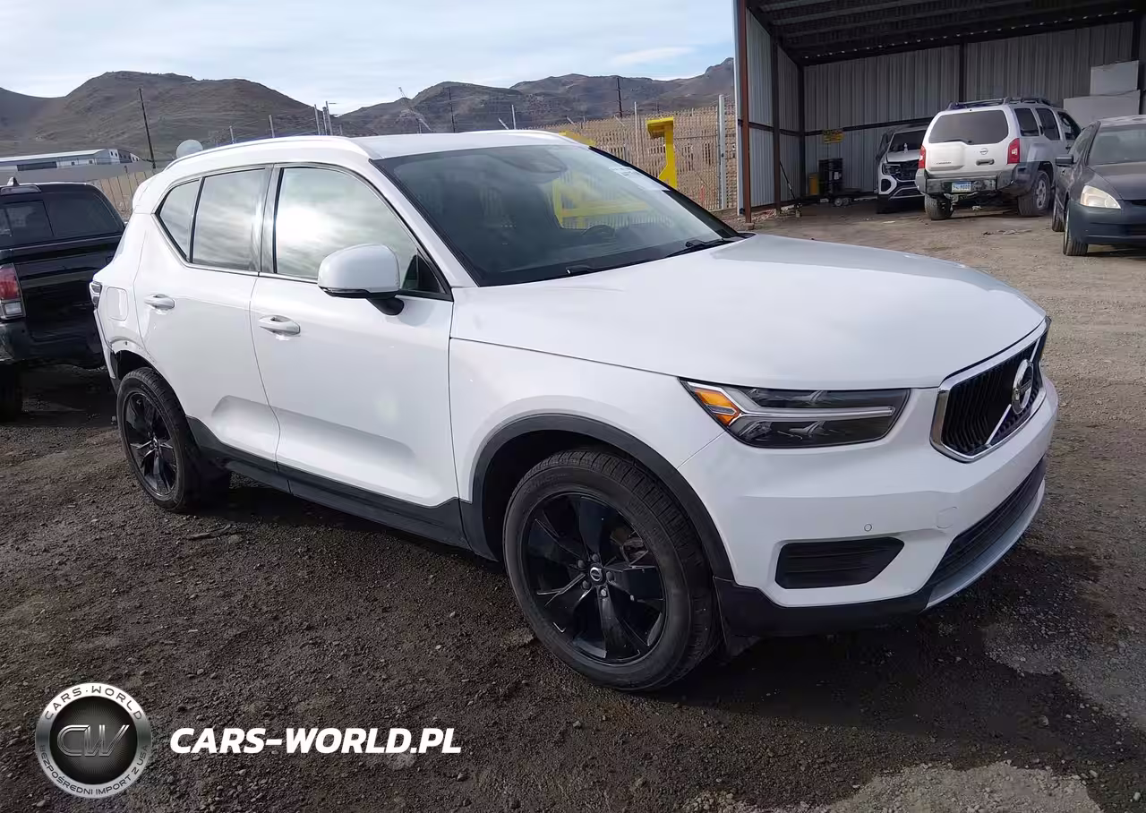 2020 Volvo Xc40 T5 Momentum