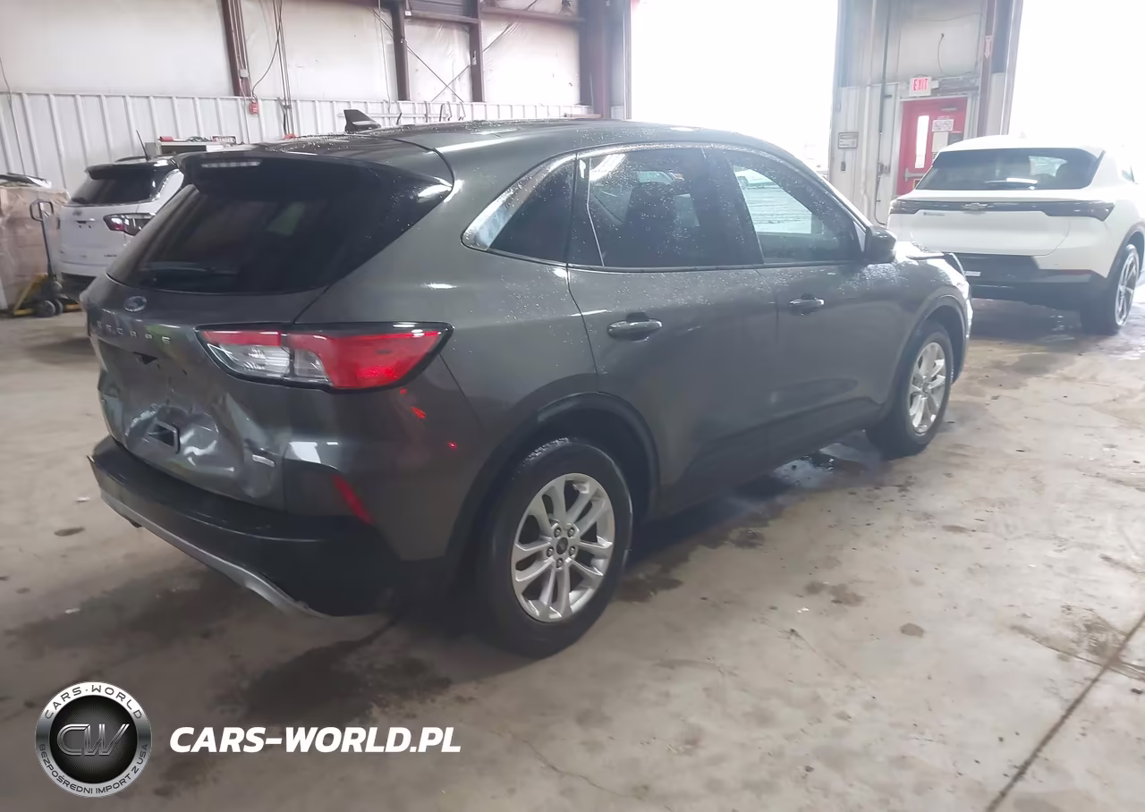 2020 Ford Escape Se VIN:1FMCU0G62LUC13844 - 4