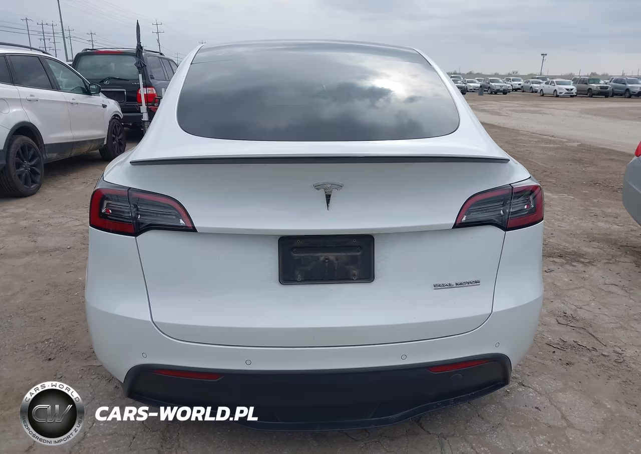 2022 Tesla Model Y Performance Dual Motor All-Wheel Drive VIN:7SAYGDEF4NF538070 - 15