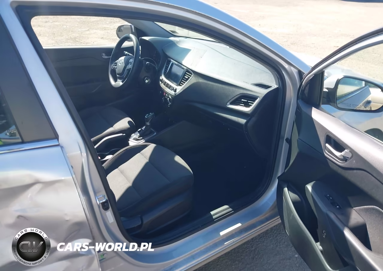 2019 Hyundai Accent Sel VIN:3KPC24A35KE070434 - 5