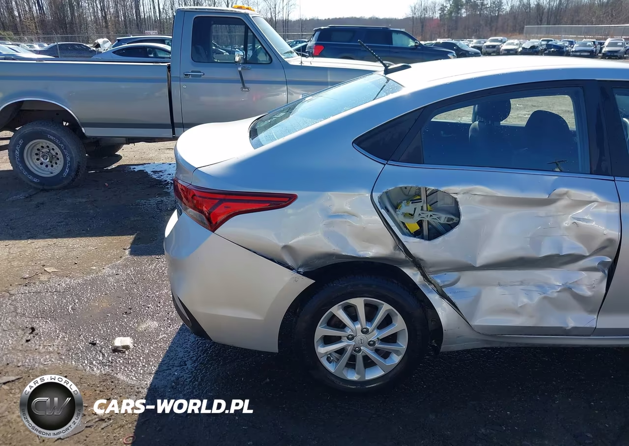 2019 Hyundai Accent Sel VIN:3KPC24A35KE070434 - 6