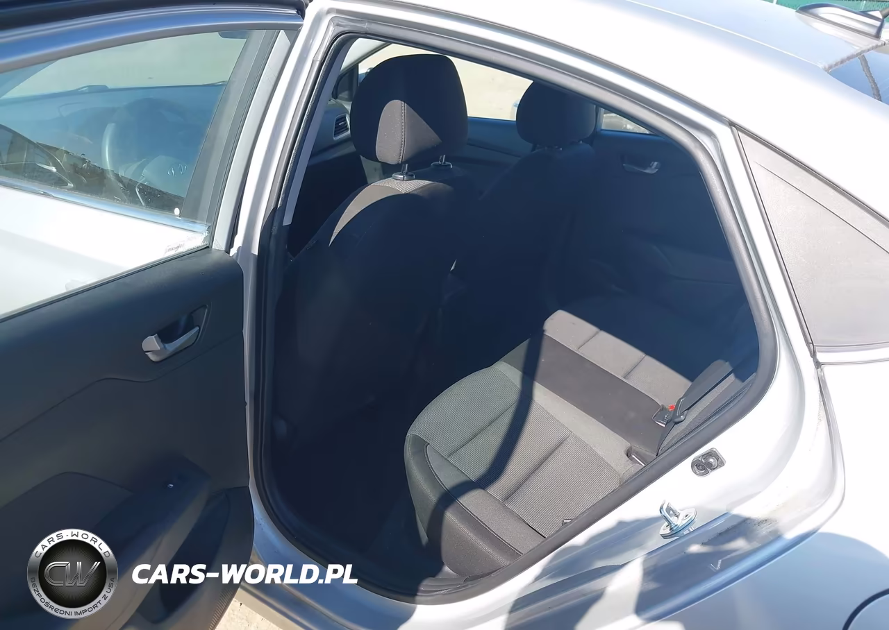 2019 Hyundai Accent Sel VIN:3KPC24A35KE070434 - 8