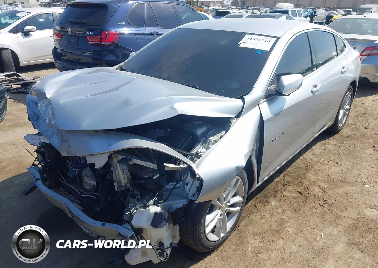 2018 Chevrolet Malibu Lt VIN:1G1ZD5ST9JF275048 - 2