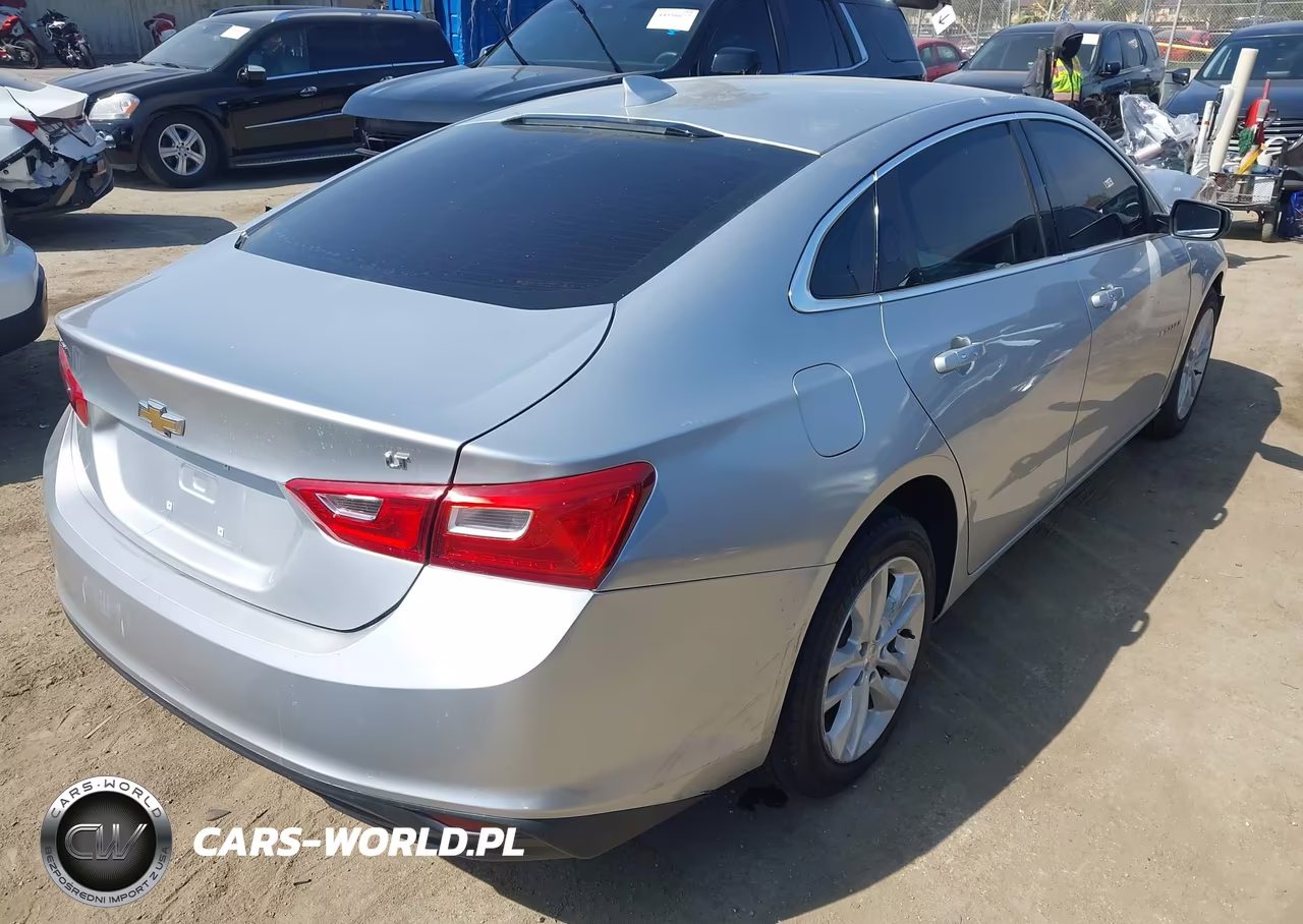 2018 Chevrolet Malibu Lt VIN:1G1ZD5ST9JF275048 - 4