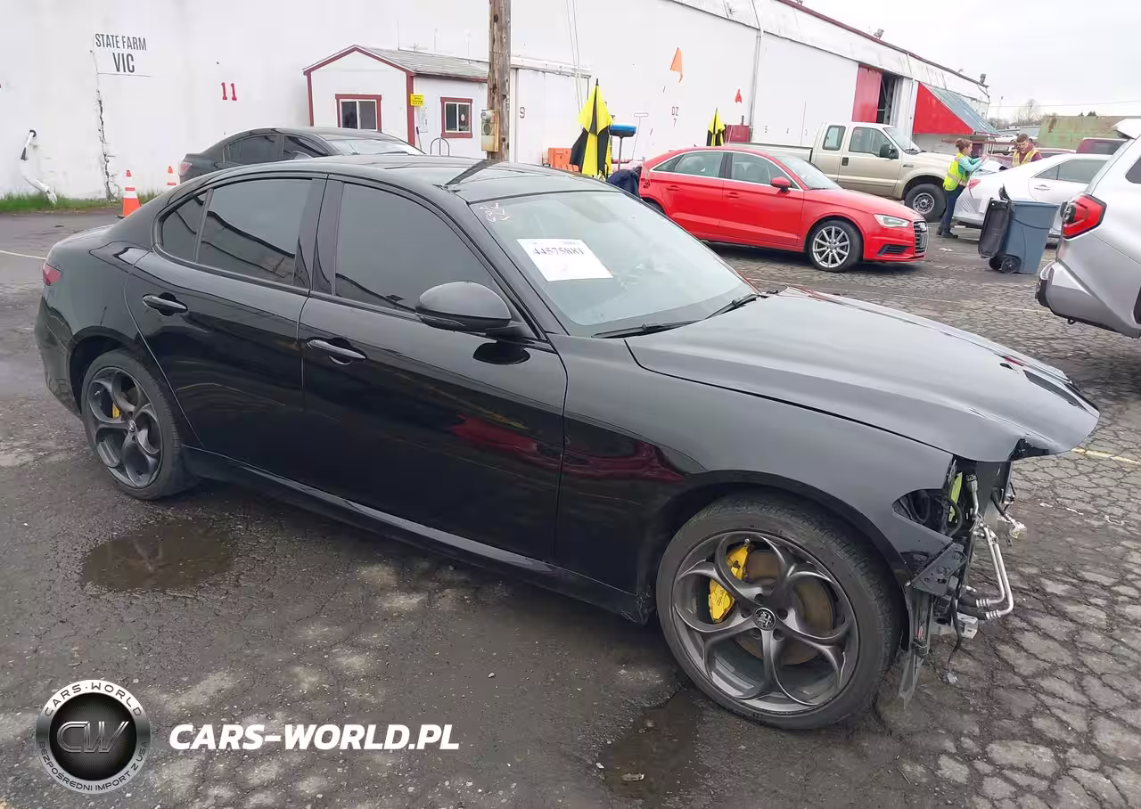 2019 Alfa Romeo Giulia Awd