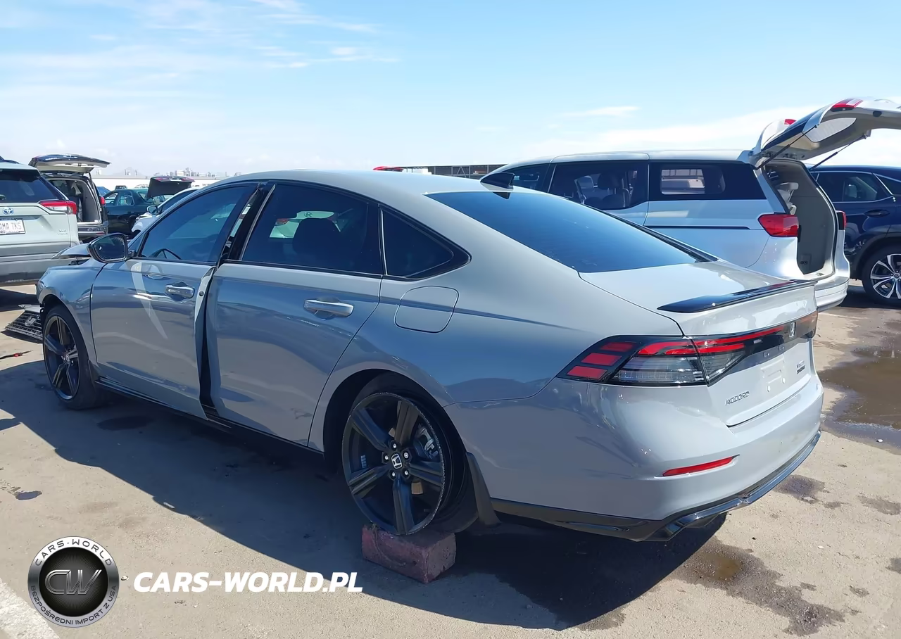 2024 Honda Accord Hybrid Sport-L VIN:1HGCY2F77RA083778 - 3