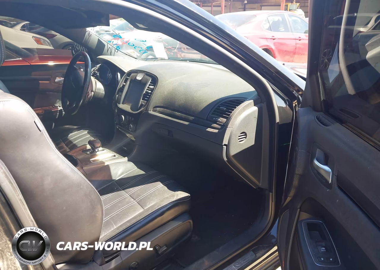 2012 Chrysler 300 S V6 VIN:2C3CCABG9CH133025 - 5
