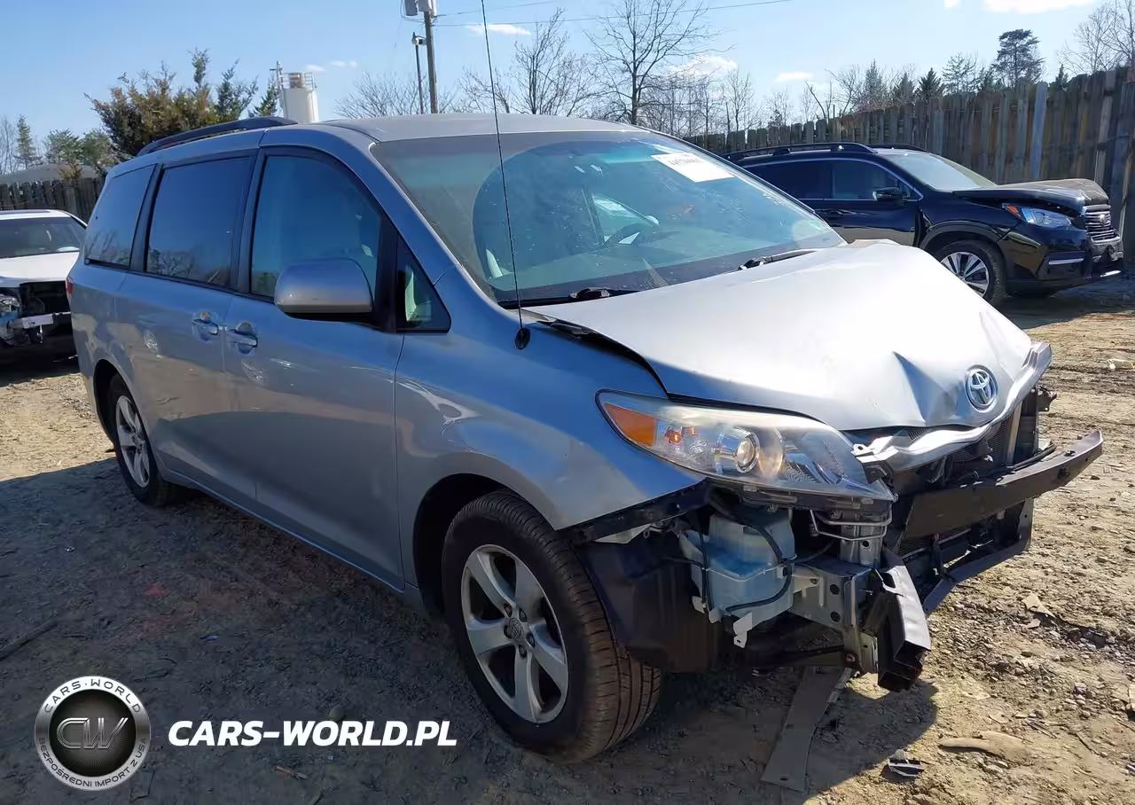 2011 Toyota Sienna Le V6