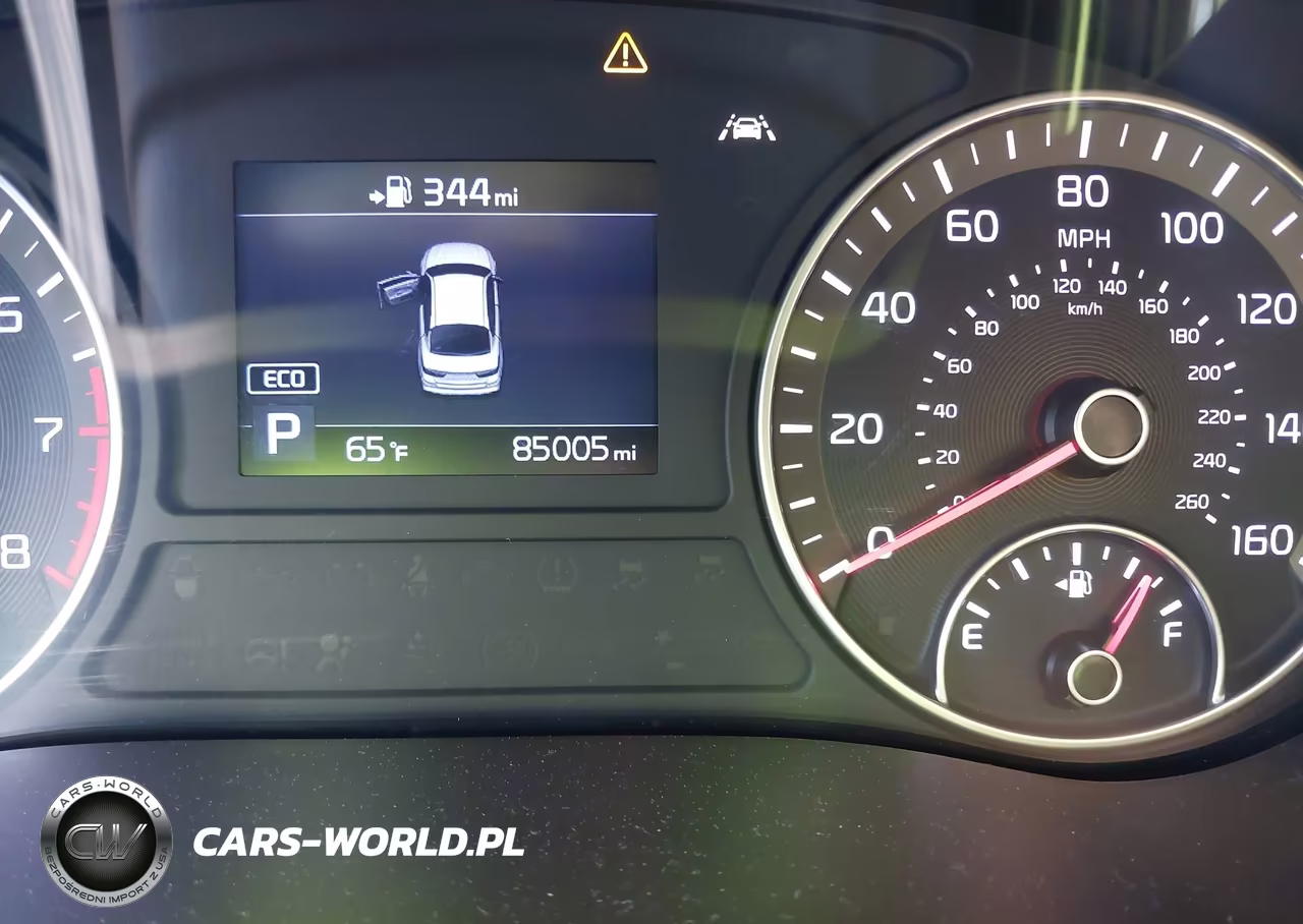 2019 Kia Optima Lx VIN:5XXGT4L33KG297656 - 16