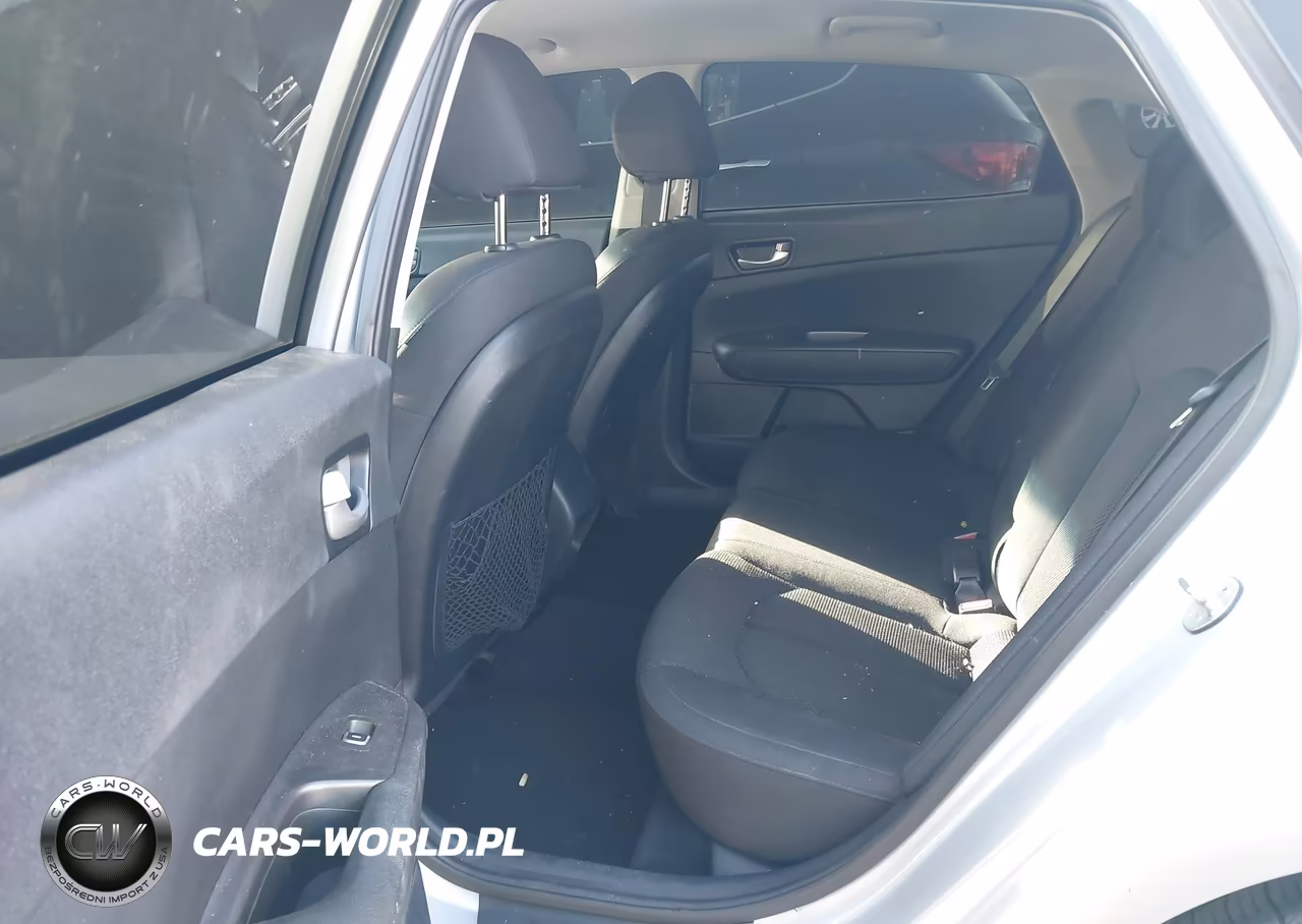 2019 Kia Optima Lx VIN:5XXGT4L33KG297656 - 8