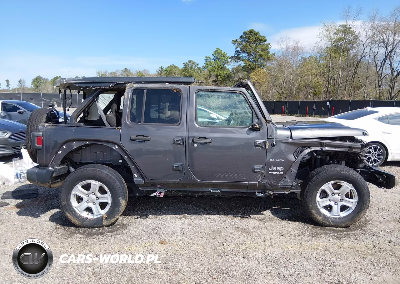 2020 Jeep Wrangler Unlimited Sahara 4X4 VIN:1C4HJXEN0LW198996 - 14