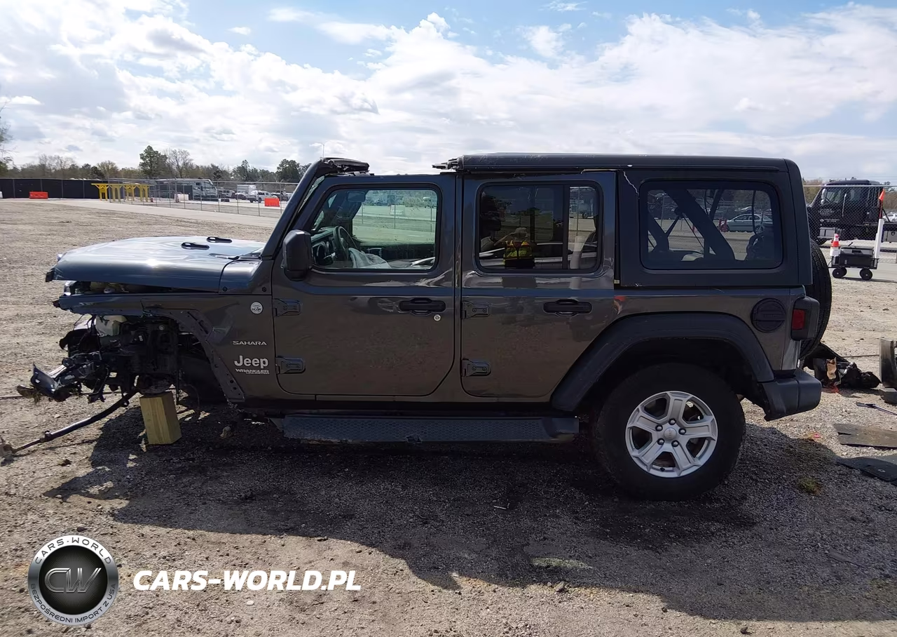 2020 Jeep Wrangler Unlimited Sahara 4X4 VIN:1C4HJXEN0LW198996 - 15